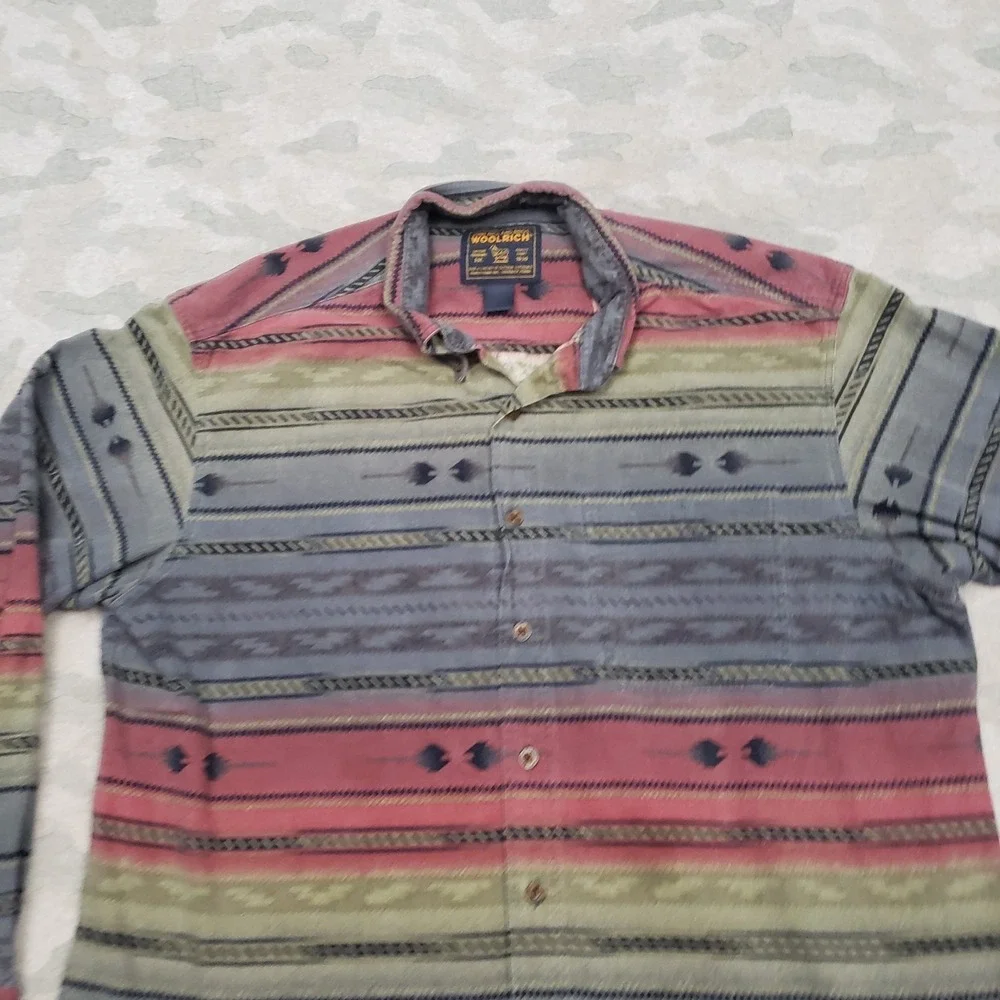 Woolrich‎ Shirt Mens XL Multicolor Long Sleeve Button Up Aztec Southwestern